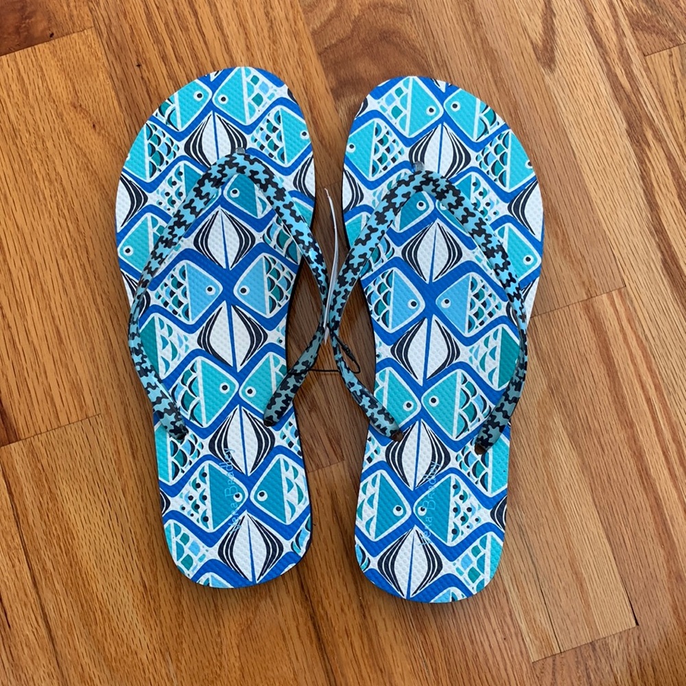 NWT Vera Bradley flip flops